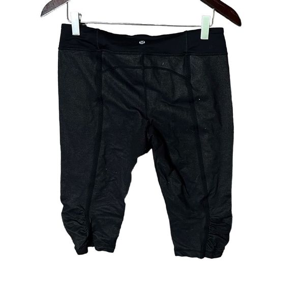 Lululemon Crop Leggings 10 - Picture 2 of 3